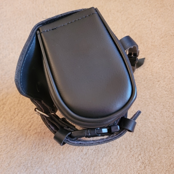 RARE Vintage Genuine Leather Silver Studded Motorcylce Quick Release Storage Bag - Picture 15 of 17